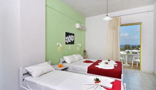 Triple Room with Sea View