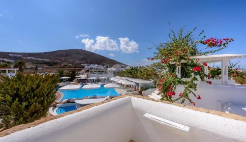 Deluxe Double Room with Pool View
