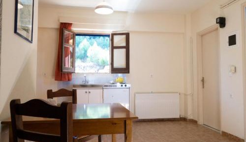 Apartment with Garden View