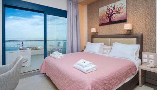 One-Bedroom Apartment with Panoramic Sea View & Hot Tub (2 Adults)