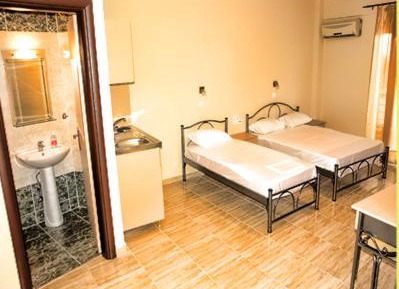 Studio (2 Adults)
