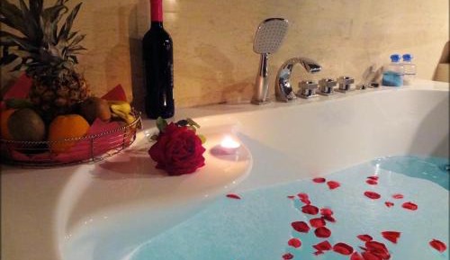 King Room with Spa Bath