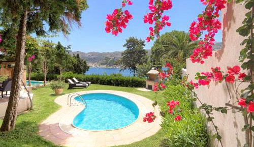 Exclusive Two-Bedroom Maisonette with Individual Pool