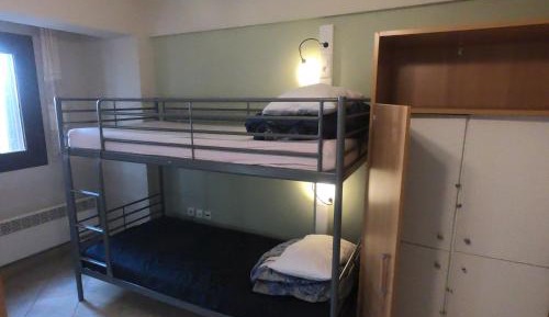 Bunk Bed in Mixed Dormitory Room