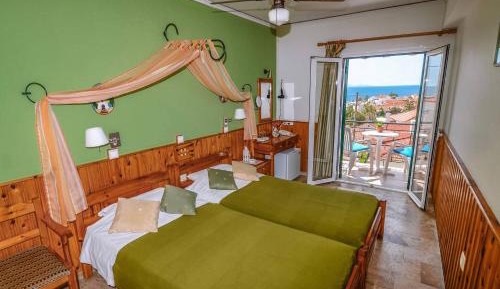 Twin Room with Sea View