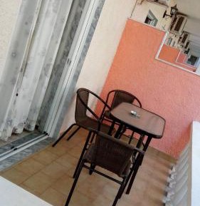 Deluxe Studio