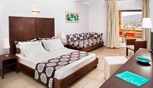 Family Room with Sea View