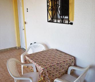 Apartment with Garden View