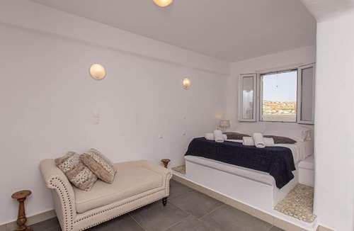 Mykonos Town Hotel | Bebis House