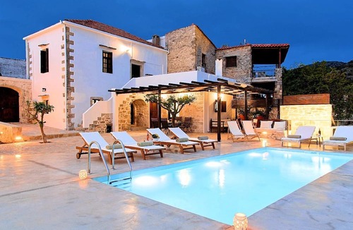 Argyroupoli House | Mountain hut "Villa Barozziana"