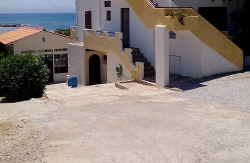 Frangokastellon Hotel | Artemis Rooms