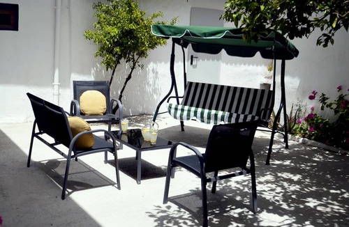 Rotasion Apartment | Chrismma 1-bed Apt With Private Yard & Parking