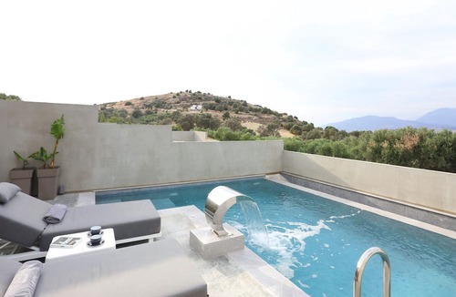Kamilari Villa | MARNOS VILLAS