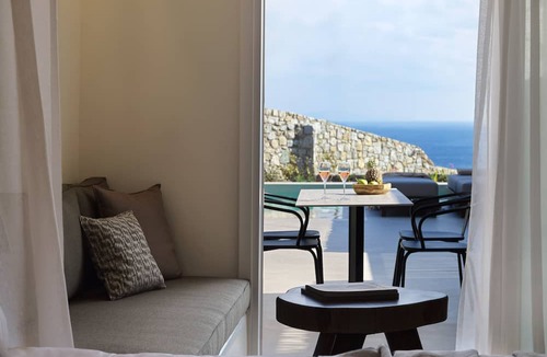Platis Gialos Hotel | Ezio Bo Luxury Living
