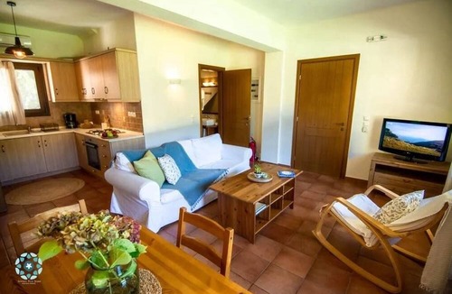 Troulos Villa | Luxury Villa Nefeli w Private Pool