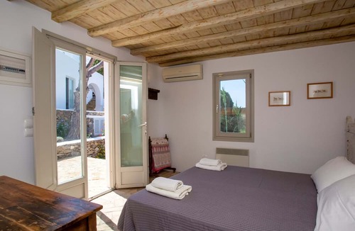 Drafaki Villa | Villa Baroness in Mykonos Town