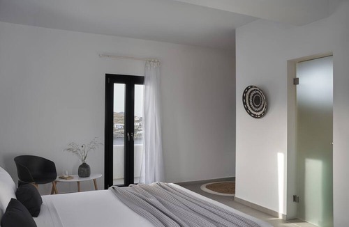 Loutra Hotel | The Thermia Suites