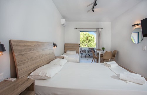 Steni Dirfyos House | Saltriver rooms