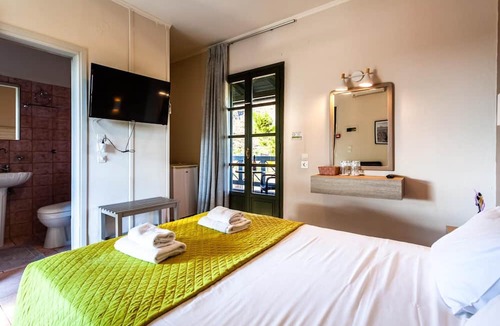 Kalogria Apartment | Kalogria Summer Retreats - Strofilia Bright Twin