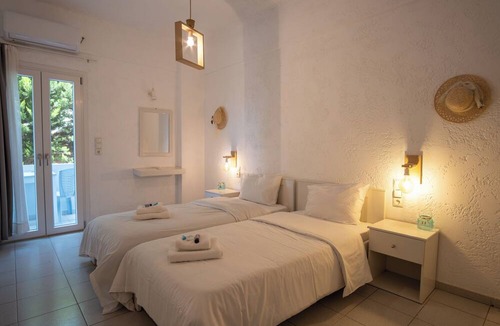 Analipsi House | Ble Island
