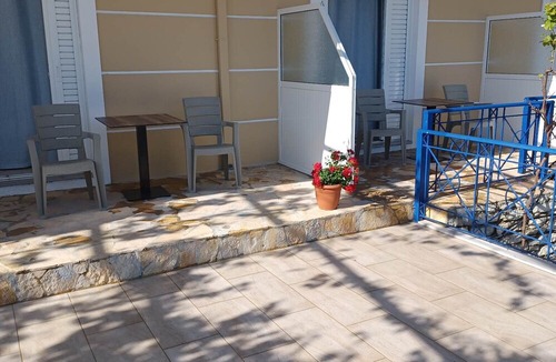 Qeparo House | Ionian View Guest House