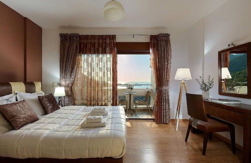 Drosia House | House in Geropotamos with Beautiful Garden