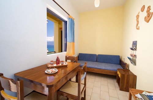 Karavomylos House | Kalypso Studios & Apartments