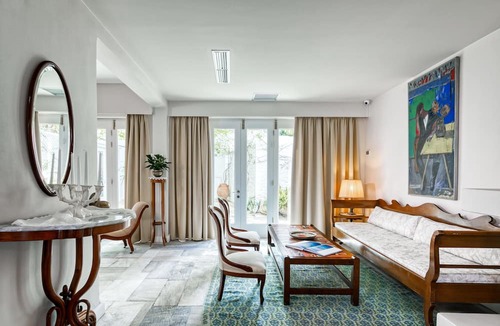 idhra Hotel | Leto Hotel