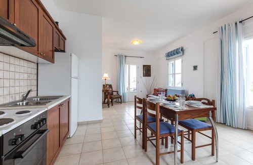Agia Anna Apartment | Family 2-Bedroom Apartment