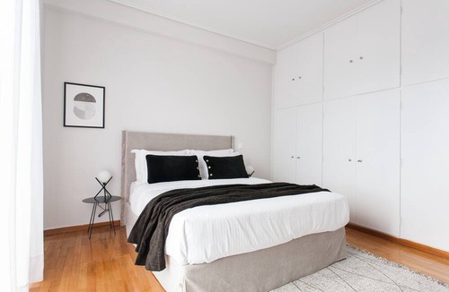 Marousi Apartment | Spacious Apartment near HELEXPO