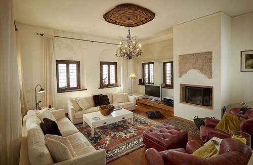 Kali Vrysi Villa | Black Diamond Luxury Unique Villa Pelion