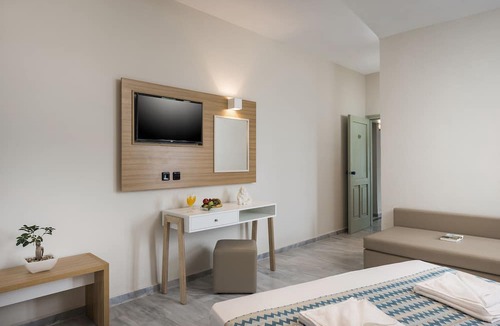 Georgioupolis Hotel | Summer Beach