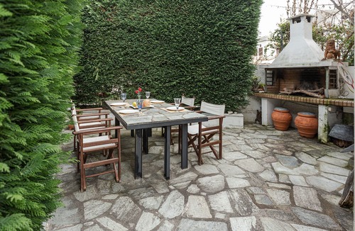 Pagoneri Villa | ILOI’s Villa in peaceful Village w. Private Beach