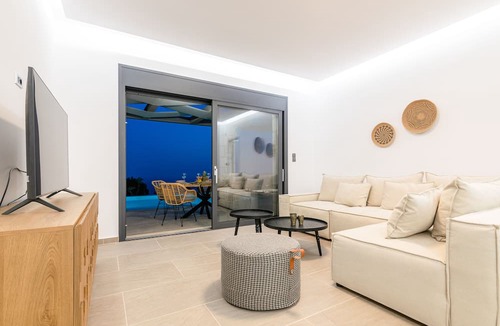 Agia Marina Villa | Castielia Residence