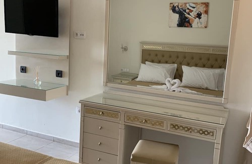 Panormos Apartment | FabView Studio Apartments