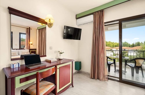 Paliouri Hotel | Chrousso Village