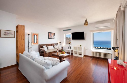 Katsikia House | Villa "Mirabello suites" with a magnificent view