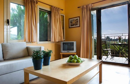 Skala Villa | 3 Queens Villas