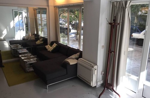 Kolokinthou Apartment | Stylish Loft 10 From Athens Historical Centre