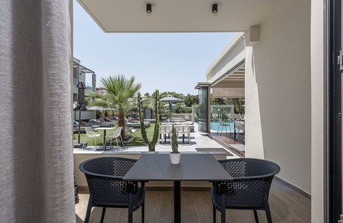 Agii Apostoli Hotel | Mossa Well Being Hotel with heated pool & Wellness Spa