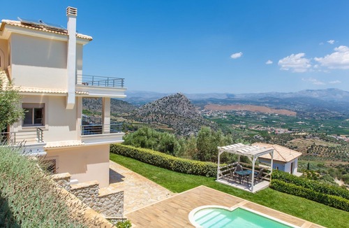 Nafplio Villa | Luxury Villa with Pool, Jacuzzi