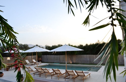Galatas Villa | Private Pool Luxurious Villa with Parking & BBQ
