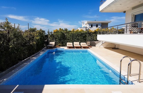 Loutraki Villa | Luxury villa Loutraki with private heated pool