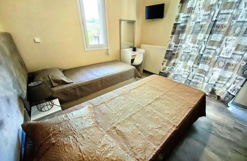 Aria House | My hall floor apartment 135 sqm has 3 bedrooms,parking , 3 kms from Nafplio