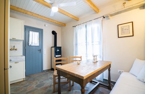 Koundouros House | Iris Villa