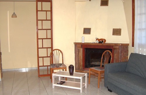 Chios Town House | Red Sun