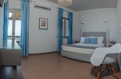 Parasporos Villa | FOS retreat in Paros with pool, stunning sea view, near sandy beaches