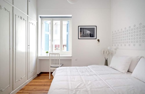 Pangrati Apartment | Art in Athens Suite