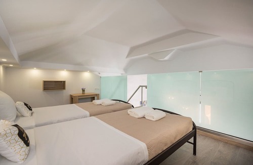 Sirili House | House Sirili