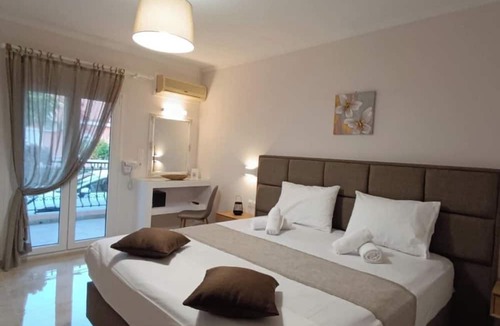 Porto Koukla House | Roussa's Studios and Apartments